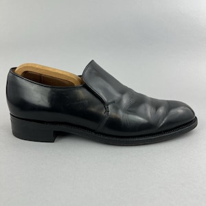 Sanders vintage zwarte leren slip-on derbyschoenen gemaakt van Engeland, formele kleding EU43 UK9