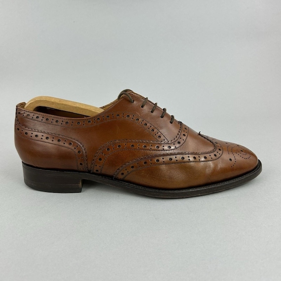 Loake Made England Brown Leather Brogues Wingtip Vintage  display picture 3