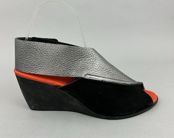 Sandały damskie Arche ze skóry na obcasie z odkrytymi palcami i wygodnym klinem EU40 UK7