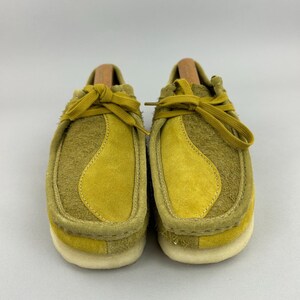 Zapatos Clarks Originals para hombre, talla UK 6.5, modelo Wallabee Olive Combi, mocasín náutico de ante. imagen 2