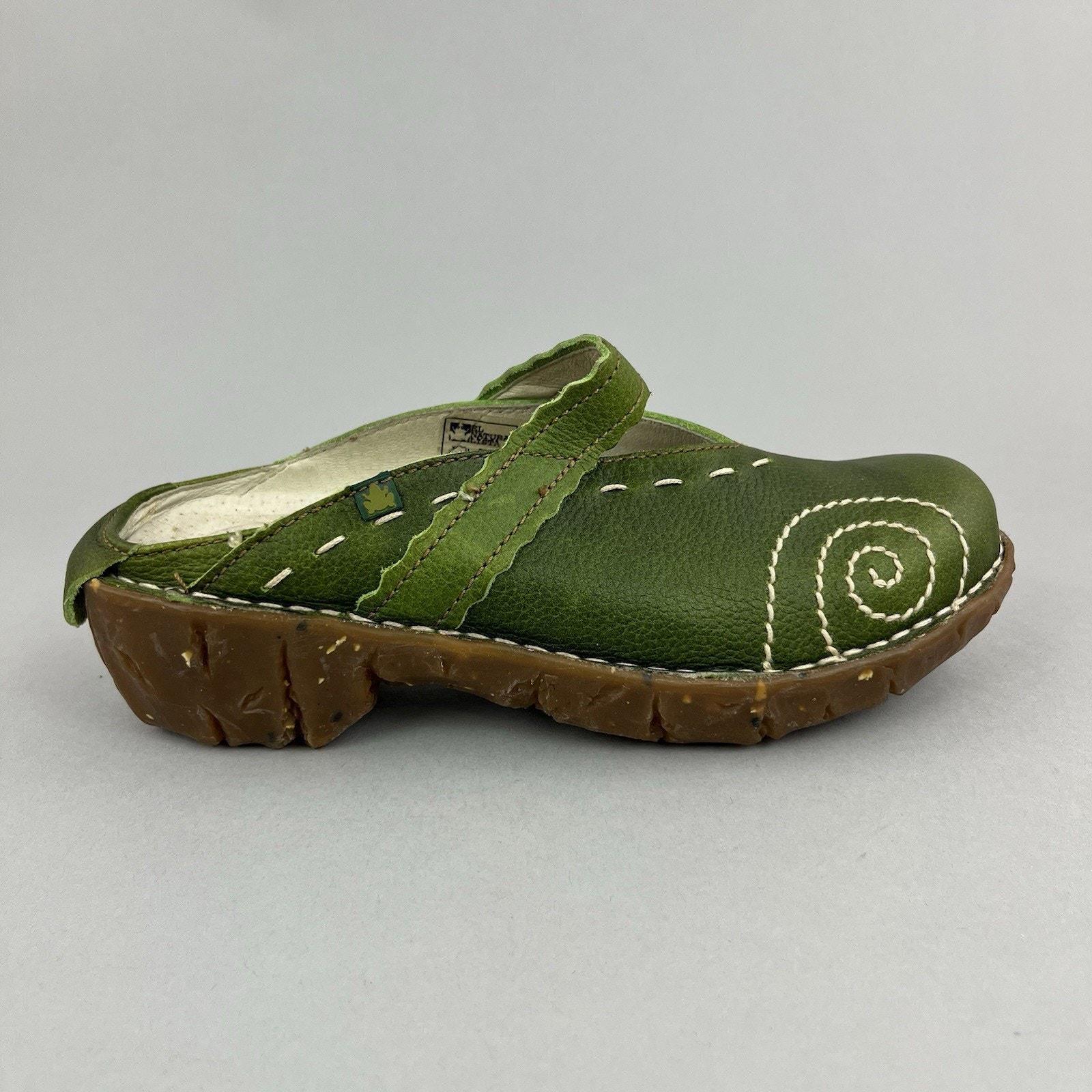 naturalista clogs