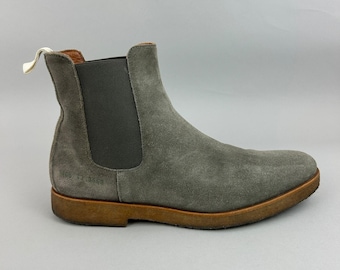 Common Projects laarzen maat 43 UK9 Chelsea instaplaarzen met enkelbandje, grijs suède