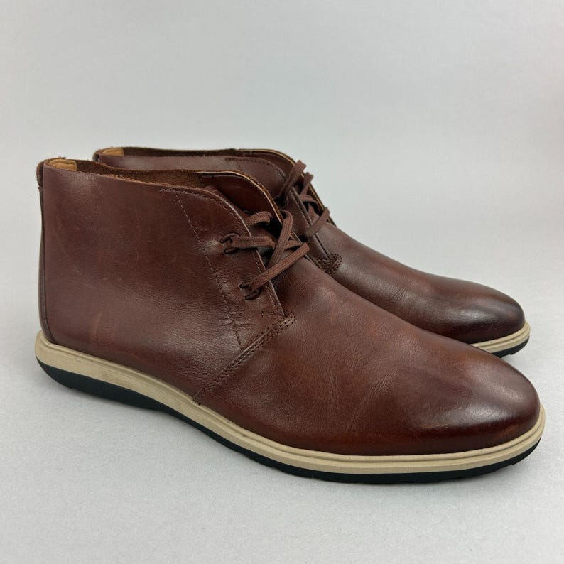 Clarks Glaston Mellanbruna Läder Chukka Läder Lätta Klackstövlar Storlek EU41 UK7 bild 7