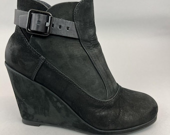 Botas Allsaints de nubuck negro con hebilla en el tobillo y tacón de cuña sexy, talla 40 del Reino Unido 7