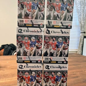 Caixa lacrada com as escolhas do Draft 2021 do Panini NFL Chronicles com frete grátis para os EUA!