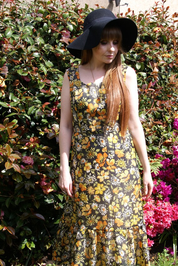 Vintage 60's 70's Black Yellow & Orange Floral Fl… - image 5