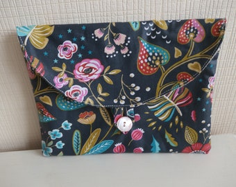 Pochette maquillage/Toile coton enduit/Doublure coton nid d'abeille/Fermeture patte boutonnée