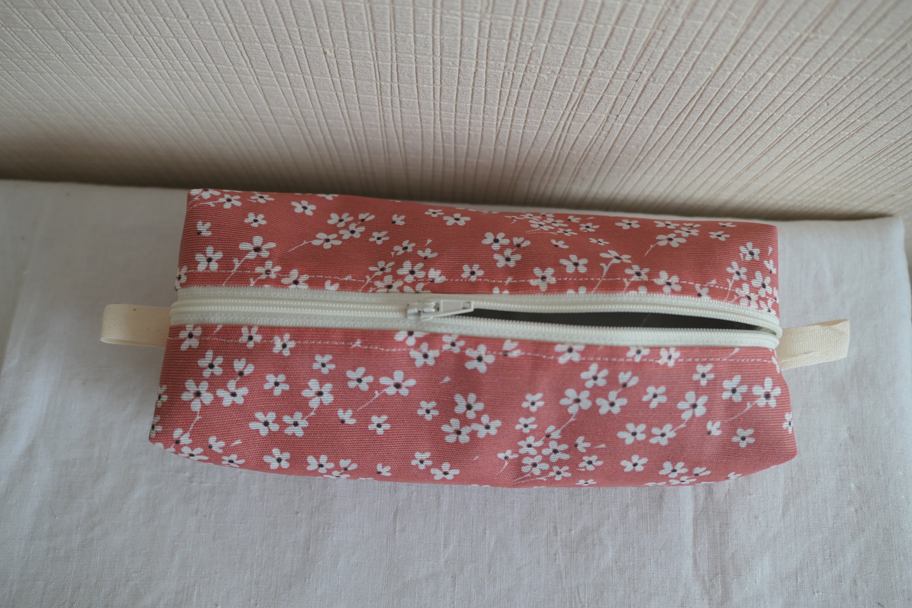 Trousse Écolier /Coton Enduit Fleuri/Doublée Toile Imperméable Blanche/Fermeture Zip