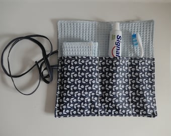 Pochette  nomade/Toilette /dentifrice, brosse à dents, serviette/Toile coton enduit/Coton nid d'abeille bleu clair