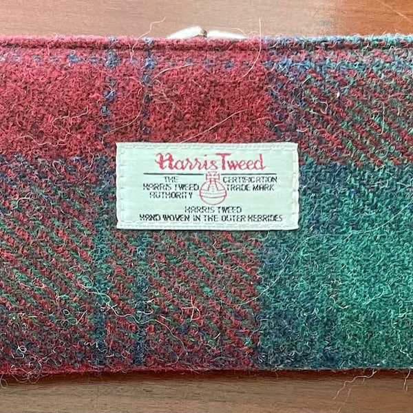 Genuine Harris Tweed Change Wallet 7"x3.5" Red & Green Tartan. Credit Card/Cash Section, 3 Compartment Change Section. Metal Clasp Item #W2