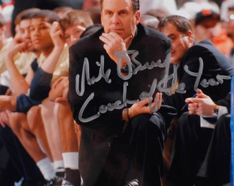 Foto de 8x10 firmada por Mike Brey de Notre Dame Fighting Irish con la inscripción "Entrenador del año" - Holograma Steiner