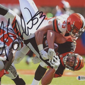 Joe Schobert Autographed 8x10 Photo- Cleveland Browns - Jacksonville Jaguars - Wisconsin Badgers - Certified by Beckett COA