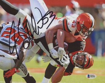 Foto autografiada de Joe Schobert 8x10 - Cleveland Browns - Jacksonville Jaguars - Wisconsin Badgers - Certificado por Beckett COA
