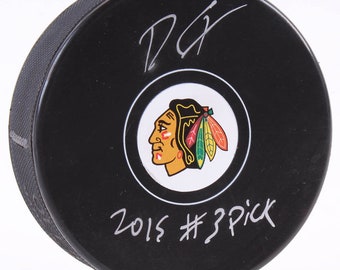 Dylan Strome Autografiado Chicago Blackhawks Hockey Puck - Phoenix Coyotes - Certificado por Your Sports Memorabilia COA