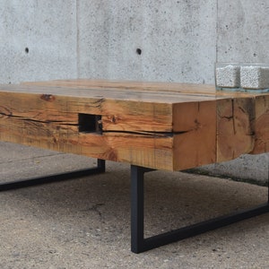 mesa de centro, mesa de centro, mesa estilo fazenda, mesa de viga de celeiro, mesa rústica, mesa de centro pequena, mesa de cabine, mesa de casa de toras