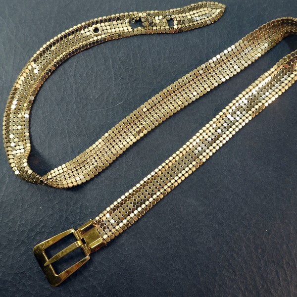 1970s Whiting & Davis Gold plate Slinky Mesh Chain Mail Belt Size S 27 to 29" Waist, Condition is used with repair potential