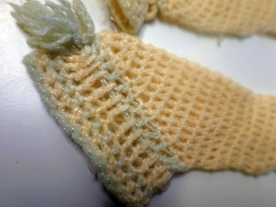 Vintage Handmade Knitted Softest Material Infant … - image 4