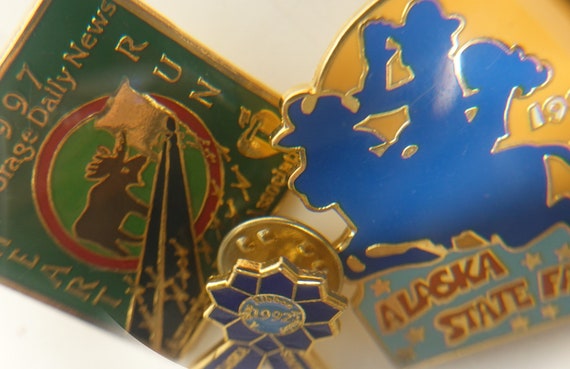 Lot of 4 Vintage Metal Enamel Alaska Lapel Pins, … - image 2