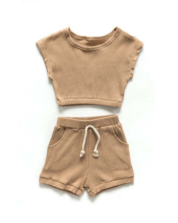 Baby Girl Beige Ribbed Shirt \u0026 Shorts 