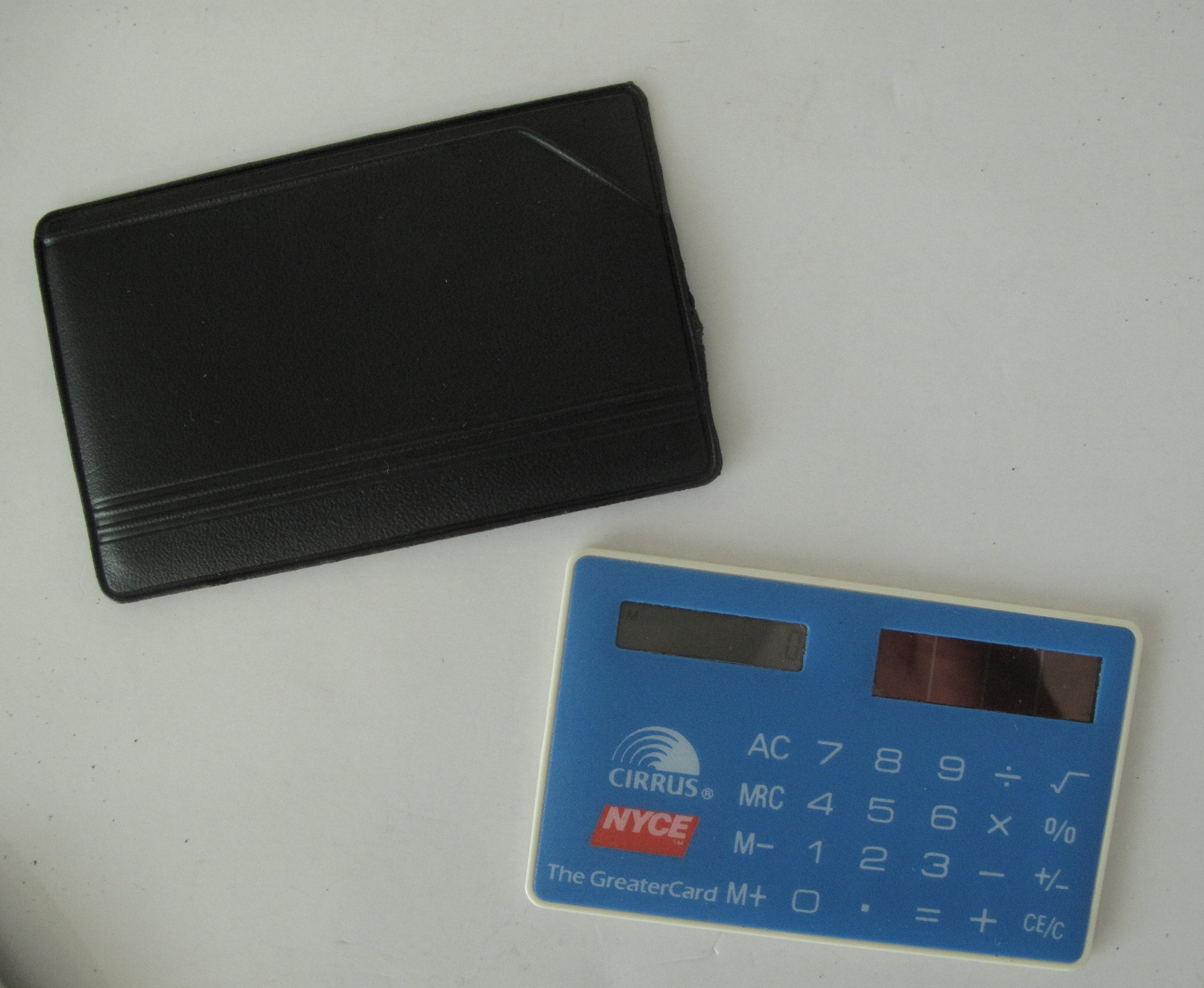 Mini Ultra Thin Credit Card Sized 8-Digit Solar Powered Pocket Calculator 
