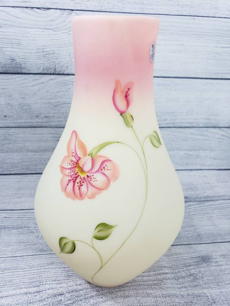 Signed by Artist Tall Vase Fenton Glass Burmese Satin Home & Living ...