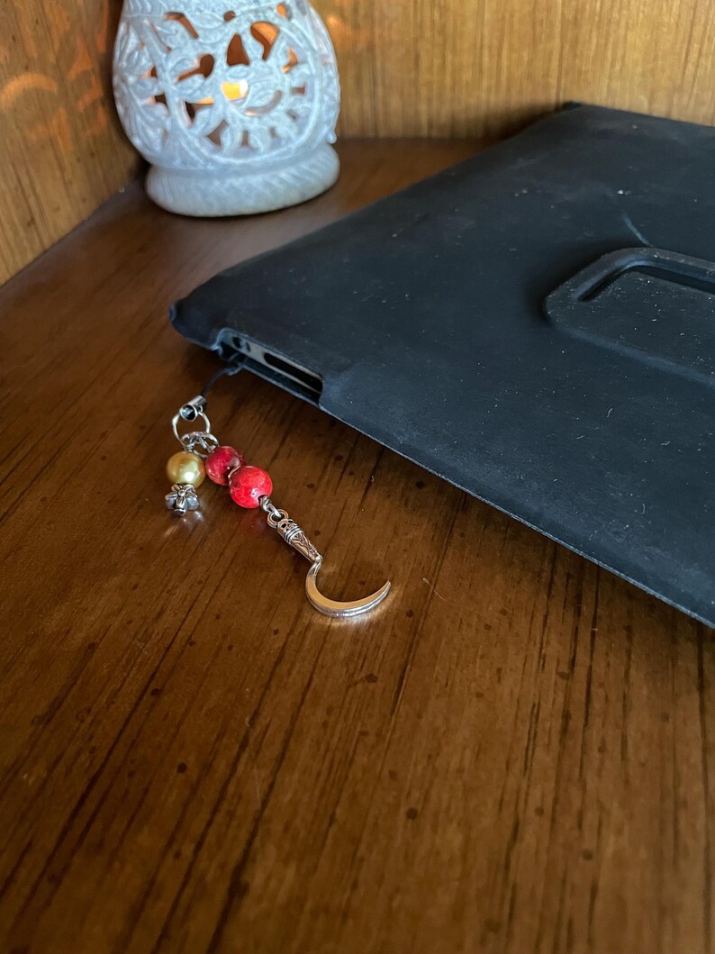 Darrow the Reaper Tech Charm, Red Rising Series Pierce Brown, Sevro, Mustang, Phone Case, iPad Case etc. Charm, Zipper Charm, Bag Charm image 7