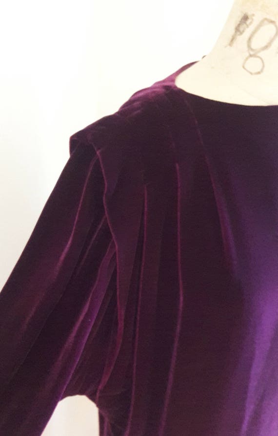 RARE 80's VELVET Rich Mulberry Column Dress by De… - image 5