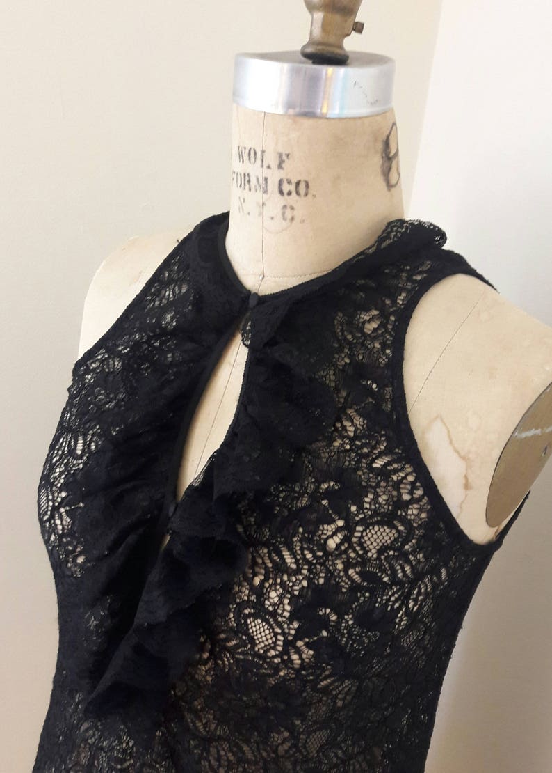 LOVELY POETS LACE 90/'s Vintage Ruffle Re-embroidered Lace Top by Kenar Romantic Valentino Look Size M