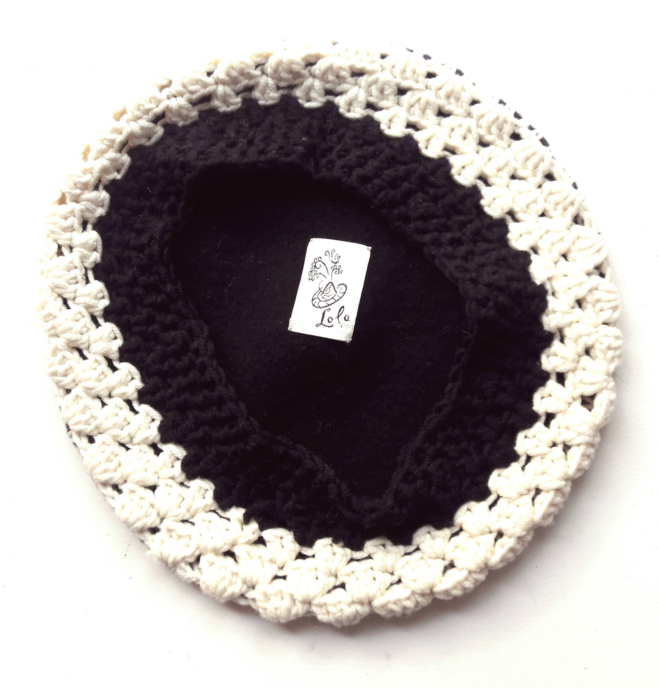 Y2K COLOR BLOCK Vintage Black White Wool Crochet Designer