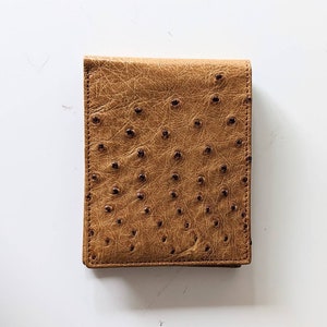 BILLETERA DE AVESTRUZ DORADA Billetera plegable vintage de piel exótica de los años 70 y 80 para hombre, forrada de cuero, fabricada en Sudáfrica, nueva sin etiquetas