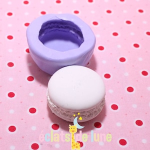 Macaron silicone mold 35/24mm