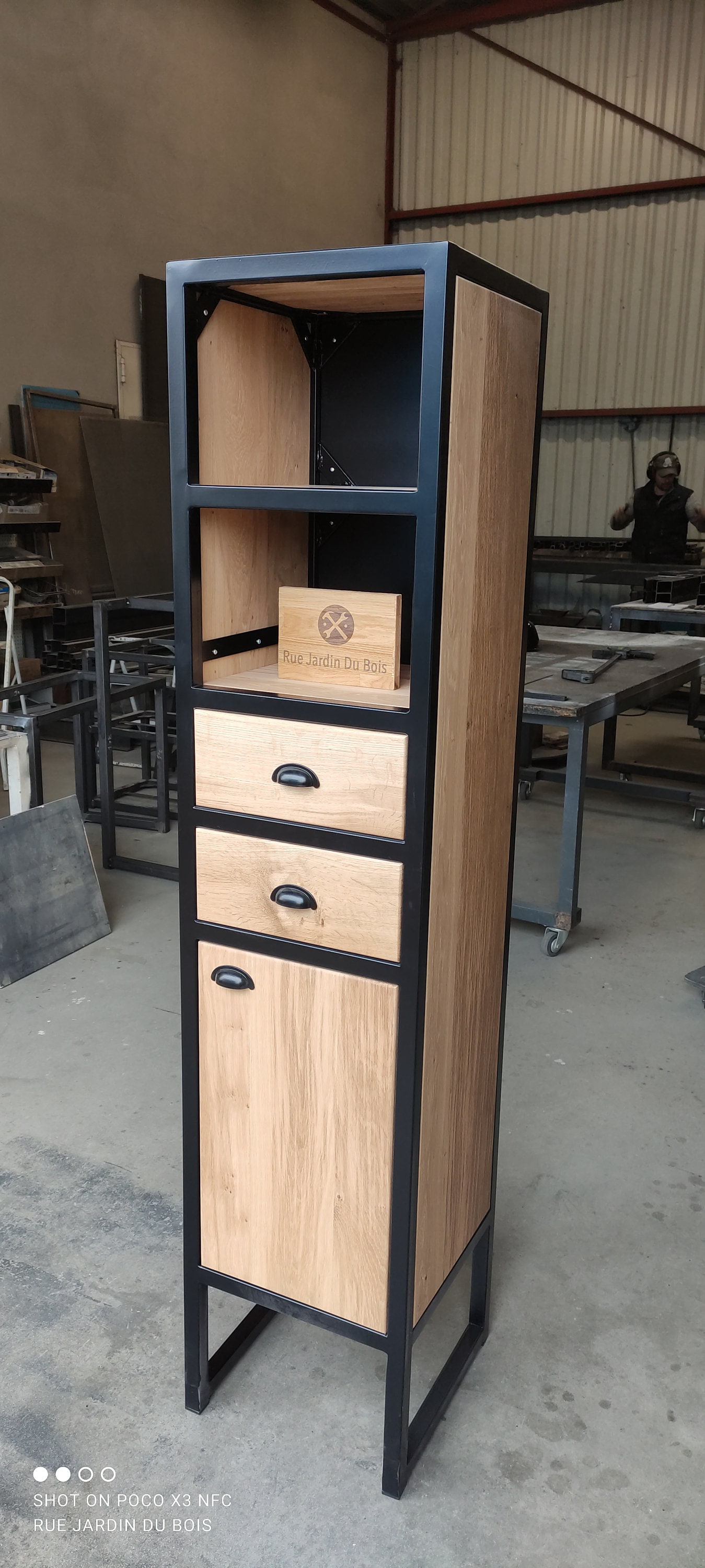 Etagère colonne En bois