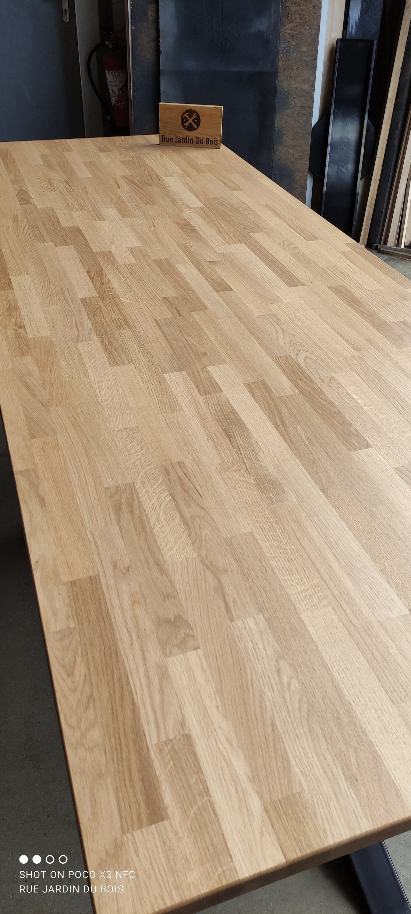 Table à Manger Industrielle étoile En Chêne Massif Et Métal – 300 Cm – 12 Places – Robin Sicle