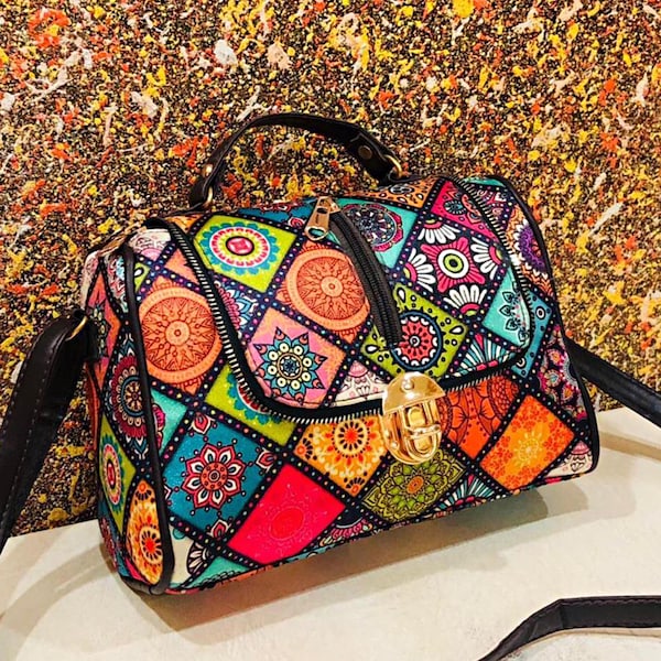 Cross-Body-Boho-Banjara-Tasche, Sommertasche, einzigartige bestickte Tasche Umhängetasche Vintage-Tasche, Lebensmitteltasche, Doppelte Trennwand verstellbar