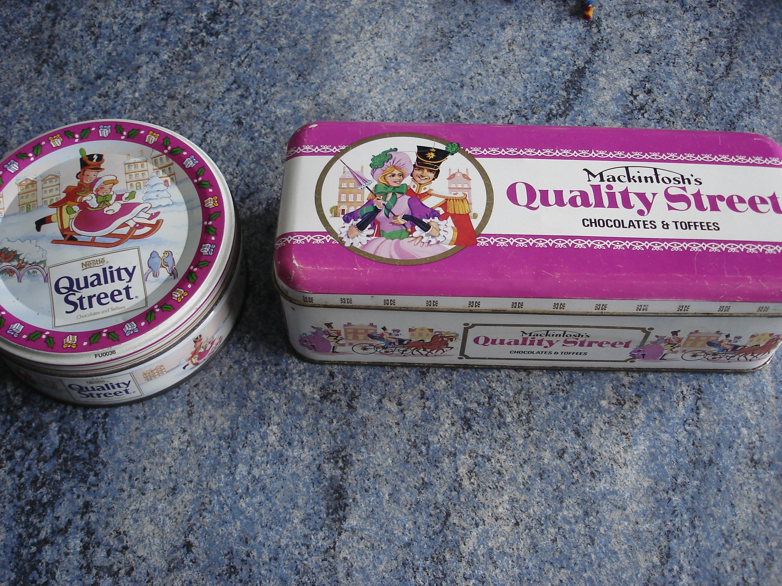 Lot de Deux Boites Quality Street Chocolates & Toffees Mackintosh's Neslé