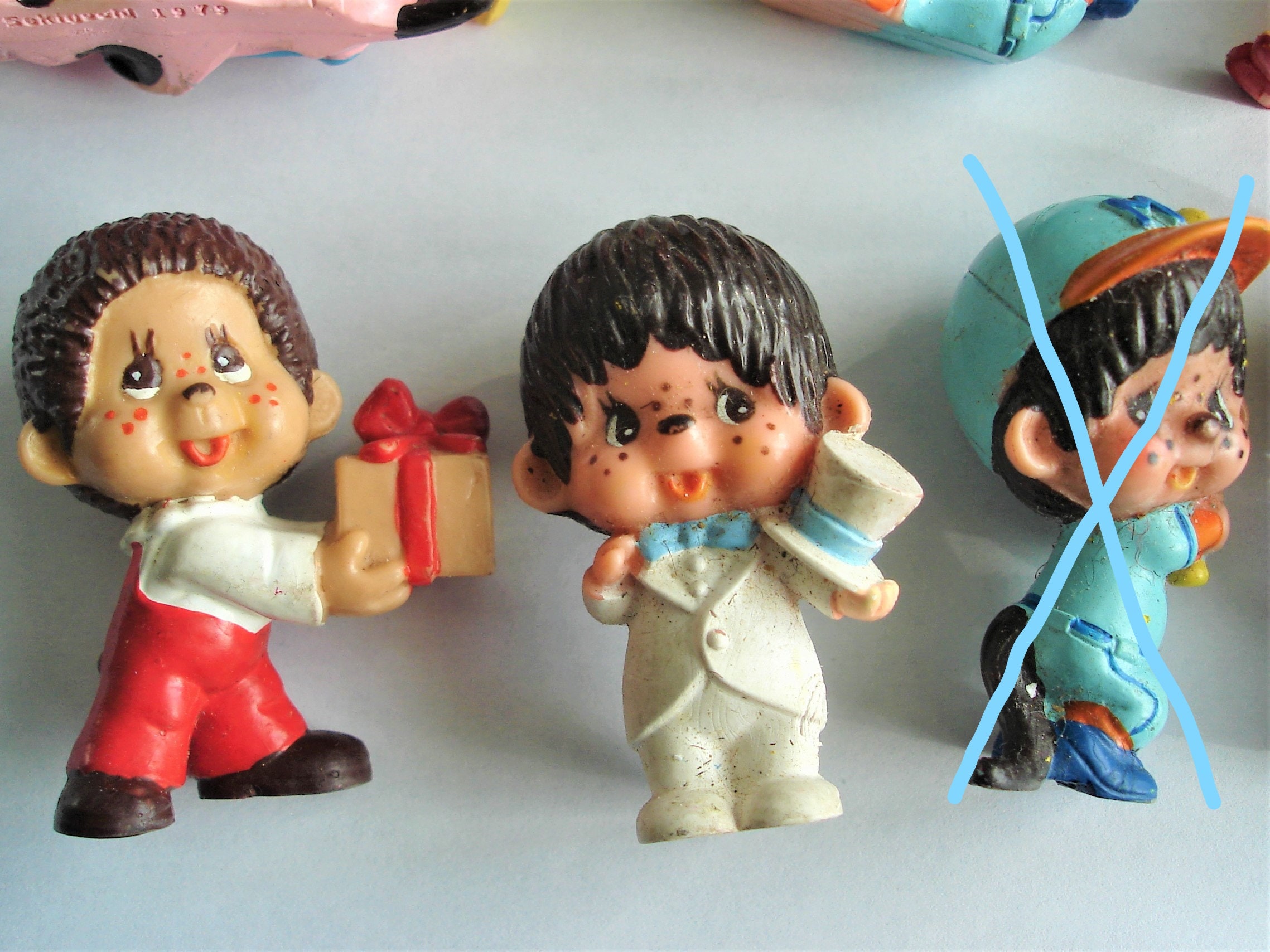 Mini Kiki - Figurine pvc Bully - Fille avec sacoche