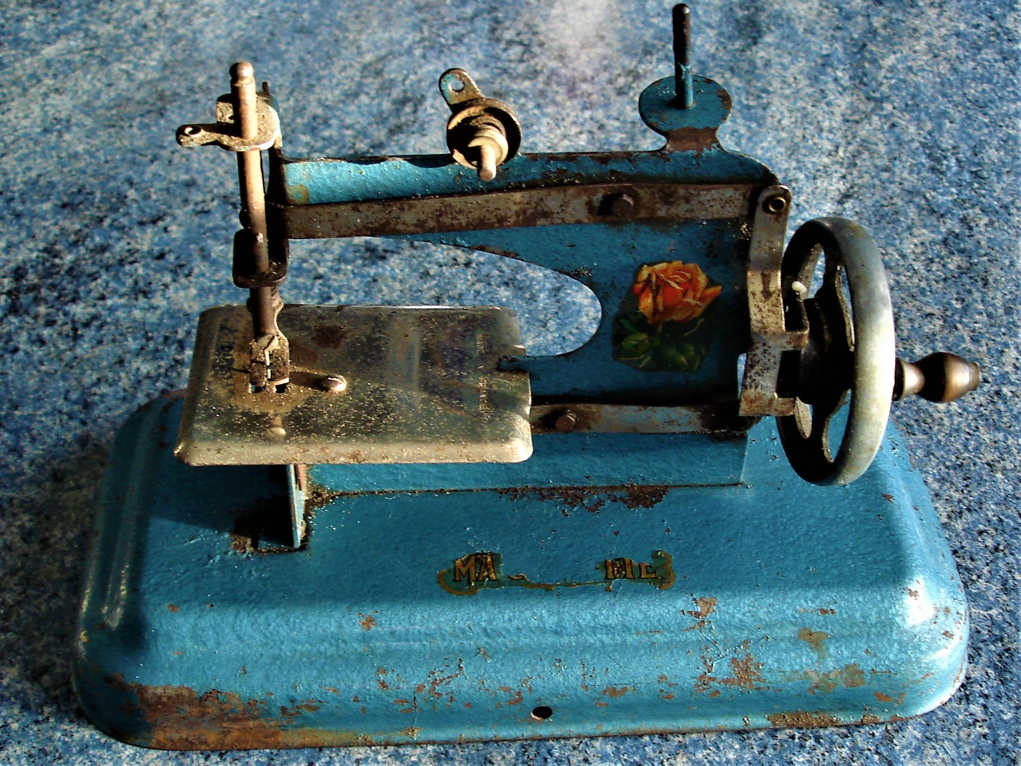 Vintage baby sewing machine Manual small sewing machine for children  Decorative