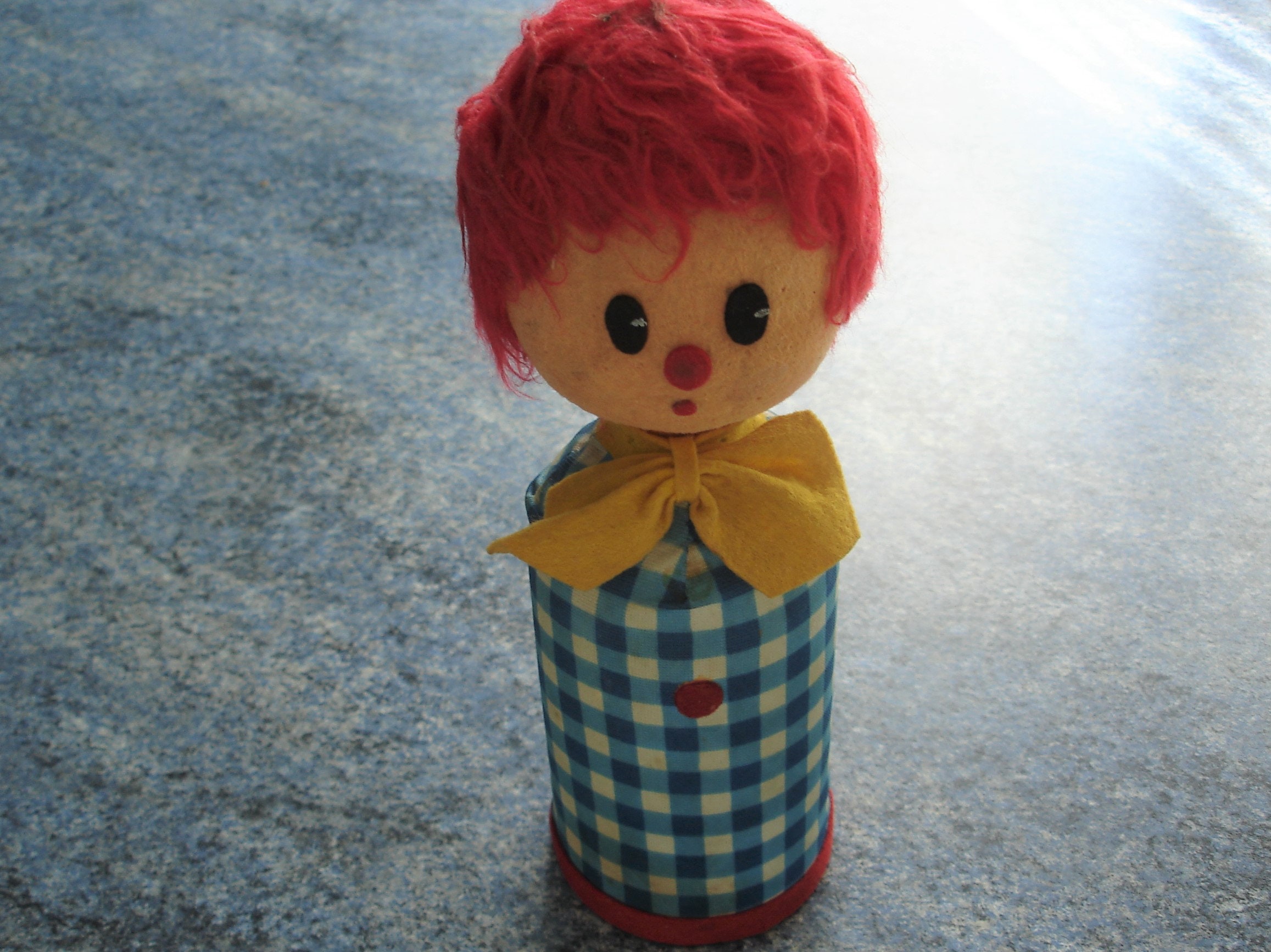 Très Mignonne Tirelire Vintage en Plastique et Feutrine Pour Enfant ou Collectionneur