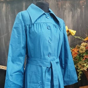 Gucci raincoat shop