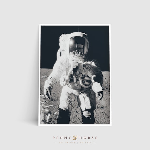 Moon Astronaut Print, Moon Poster Art, Digital Download, Astronaut Poster, Vintage Moon Print, Moon Landing Art, Astronaut, Astronomy