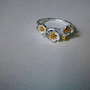925  Sterling Silver Plum Blossom Ring