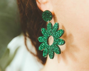 Boucle d'oreille marguerite vert paillette original acrylique fleur