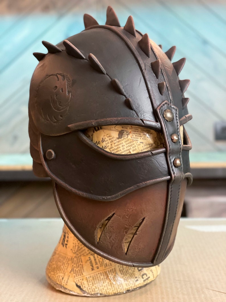 Hiccup helmet from HTTYD2 PATTERN TUTORIAL cosplay foam helmet image 2