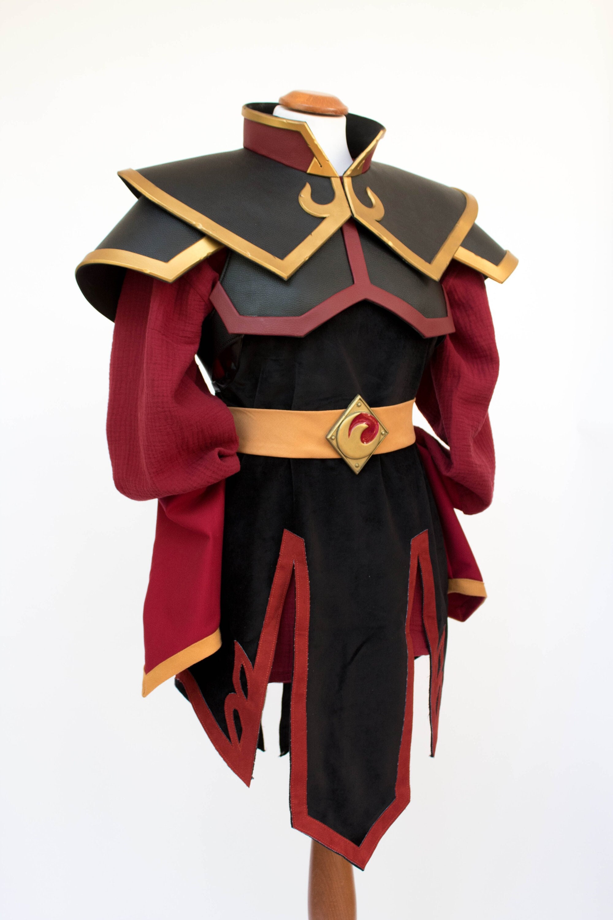 Stunning Azula Cosplay From The Last Airbender - ylwpe98