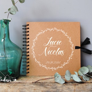Libro degli ospiti in carta kraft personalizzato per un matrimonio originale