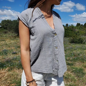 Blouse van biologisch katoen om te knopen &gt; Zomerblouse in dubbel gaas &gt; Top om te knopen &gt; Designerkleding &gt; Duurzame mode &gt; Slow crafts Frankrijk