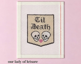 Needlepoint Canvas, Hand-Painted Zweigart 18-Count Pennant - Gothic Halloween Design