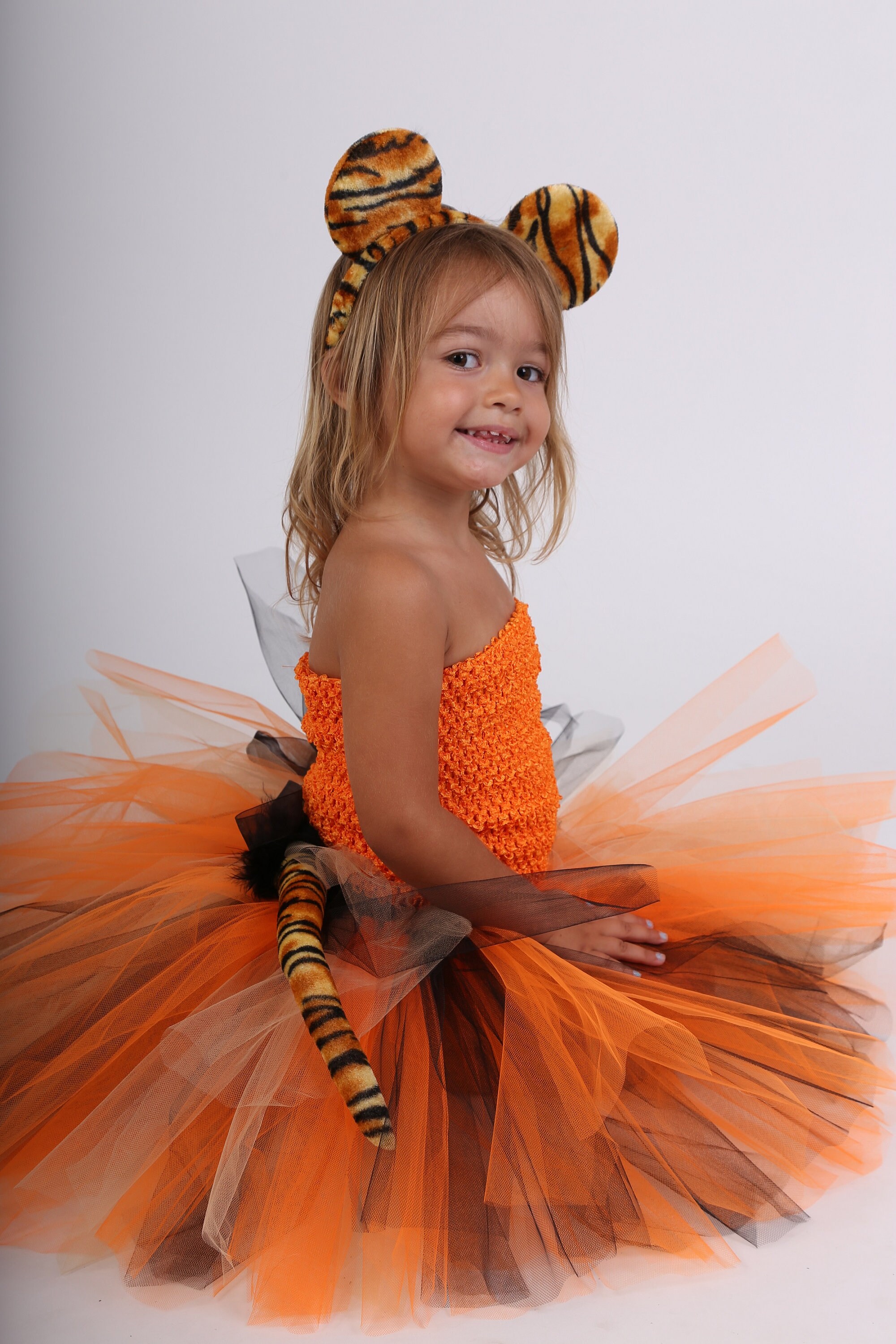 EVRYLON Costume Tigre Bambino Bambina Vestito Carnevale Costumino Neonato  Tuta Tutina Da Tigrotto 0 - 6 Mesi Travestimento Cosplay Ottimo Come Regalo  Per Natale O Compleanno : : Altro