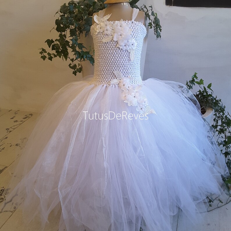 Robe de cérémonie petite fille en tulle blanc avec dentelle. Etsy