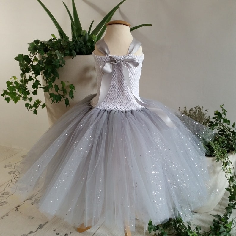 Robe de cérémonie petite fille en tulle grise et blanche. Etsy